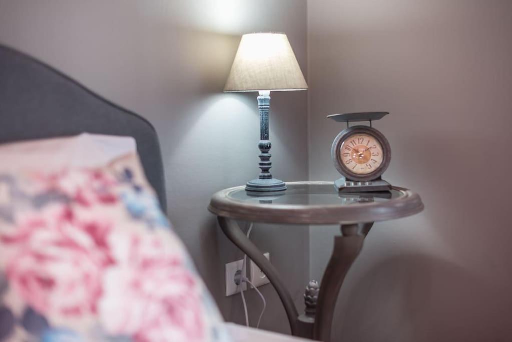 Rest Sleep Repeat By Museum In A Modern Victorian Way * Αθήνα