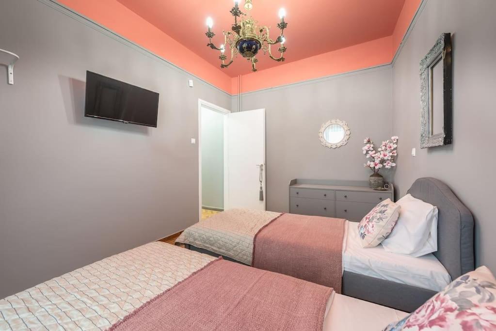 Apartment Rest Sleep Repeat By Museum In A Modern Victorian Way Athen